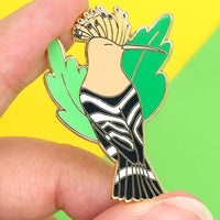 Eurasian Hoopoe hard enamel pin