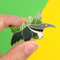 Giant anteater hard enamel pin