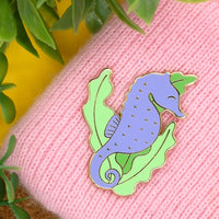 Short snouted seahorse hard enamel pin