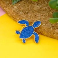 Sea turtle glitter mini pin