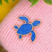 Sea turtle glitter mini pin