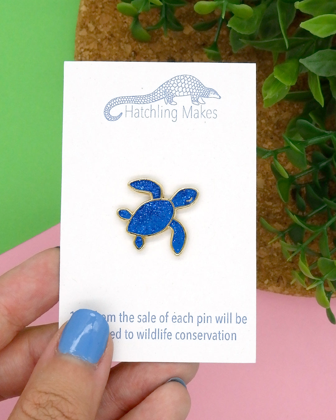 Sea turtle glitter mini pin