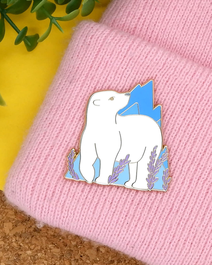 Polar bear hard enamel pin