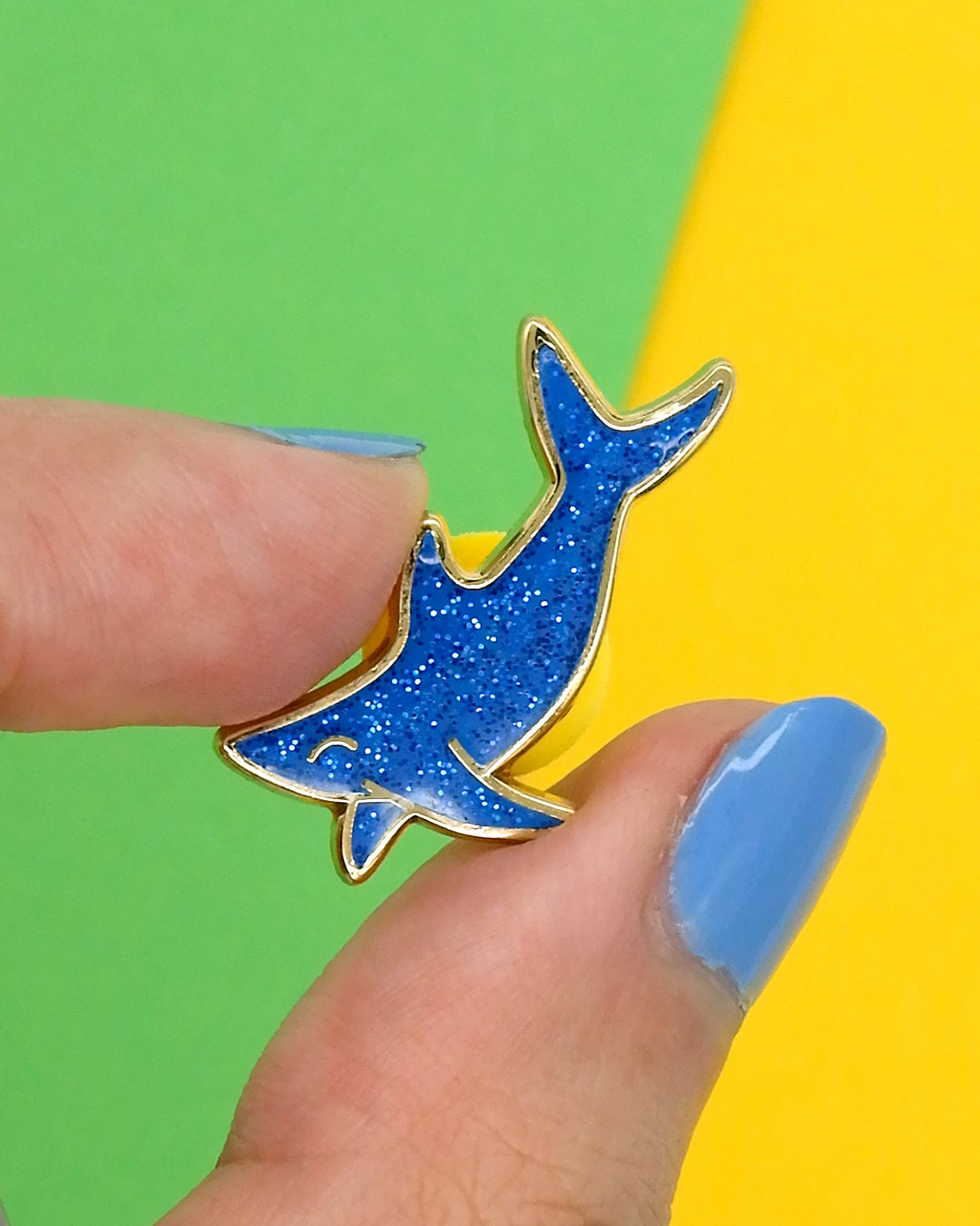 Shark glitter mini pin